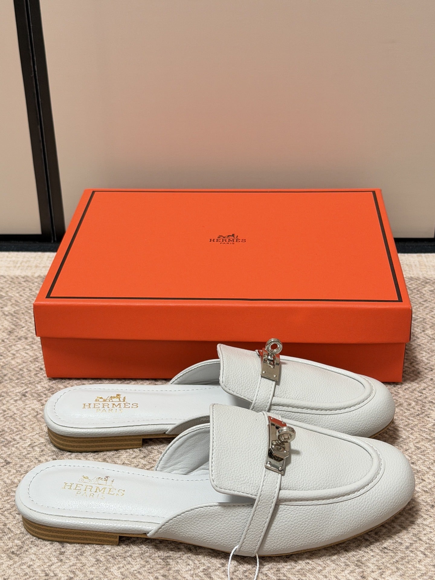 Hermes Calfskin Leather Logo Slides