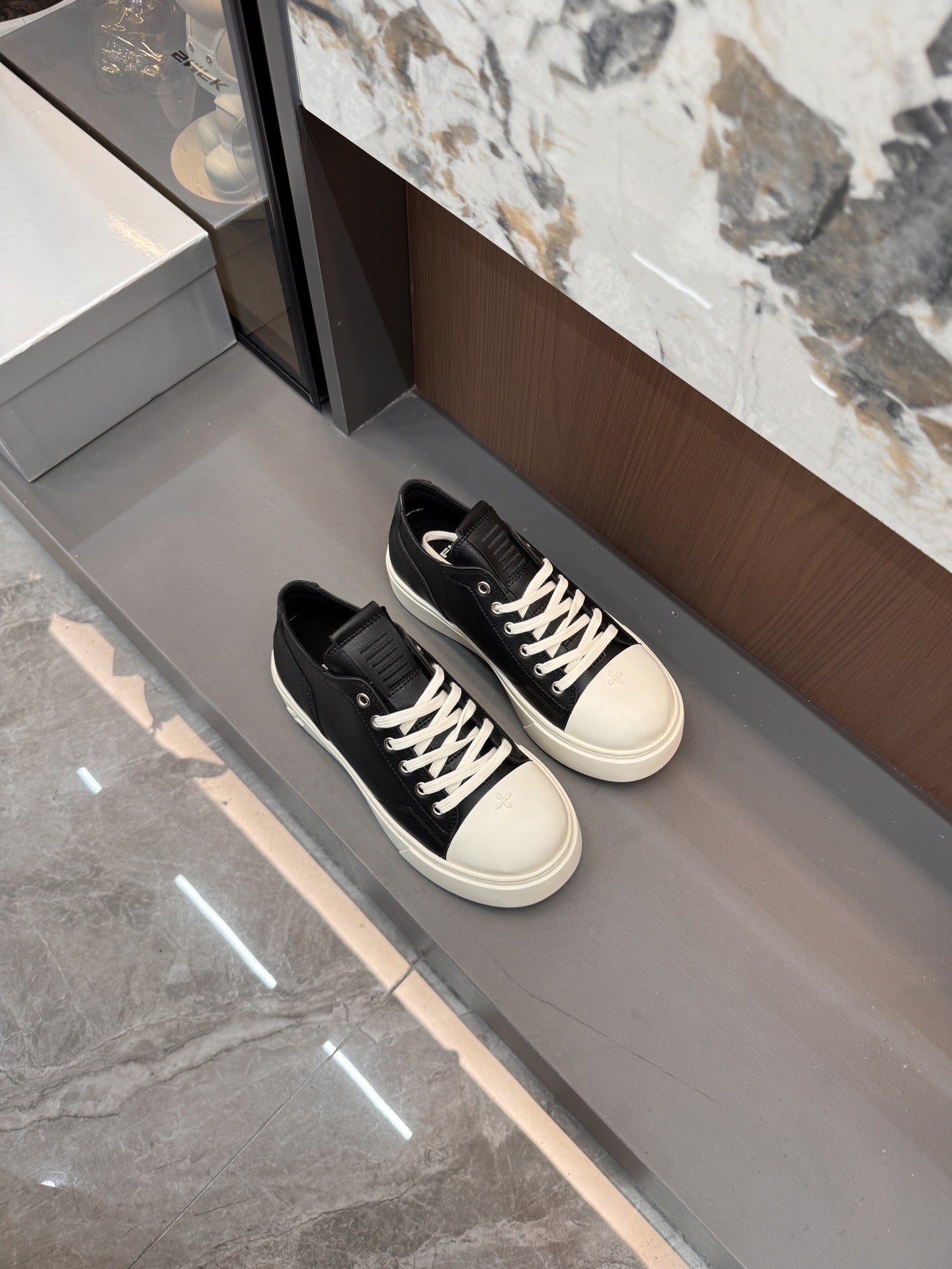 Unbranded Lambskin Leather Printed Shoes