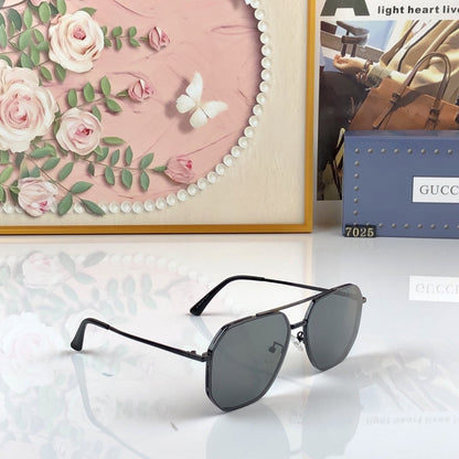 Gucci Nylon Vintage-Finish Sunglasses