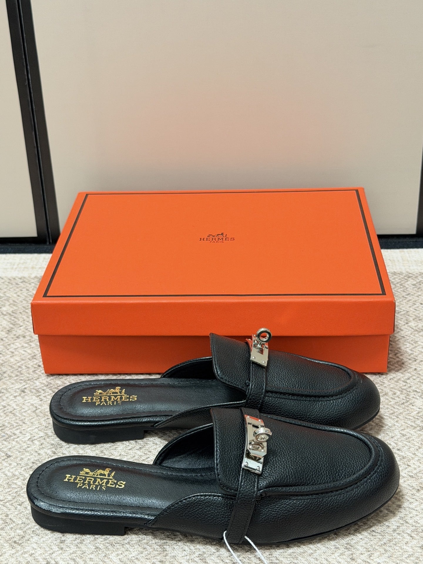 Hermes Calfskin Leather Logo Slides