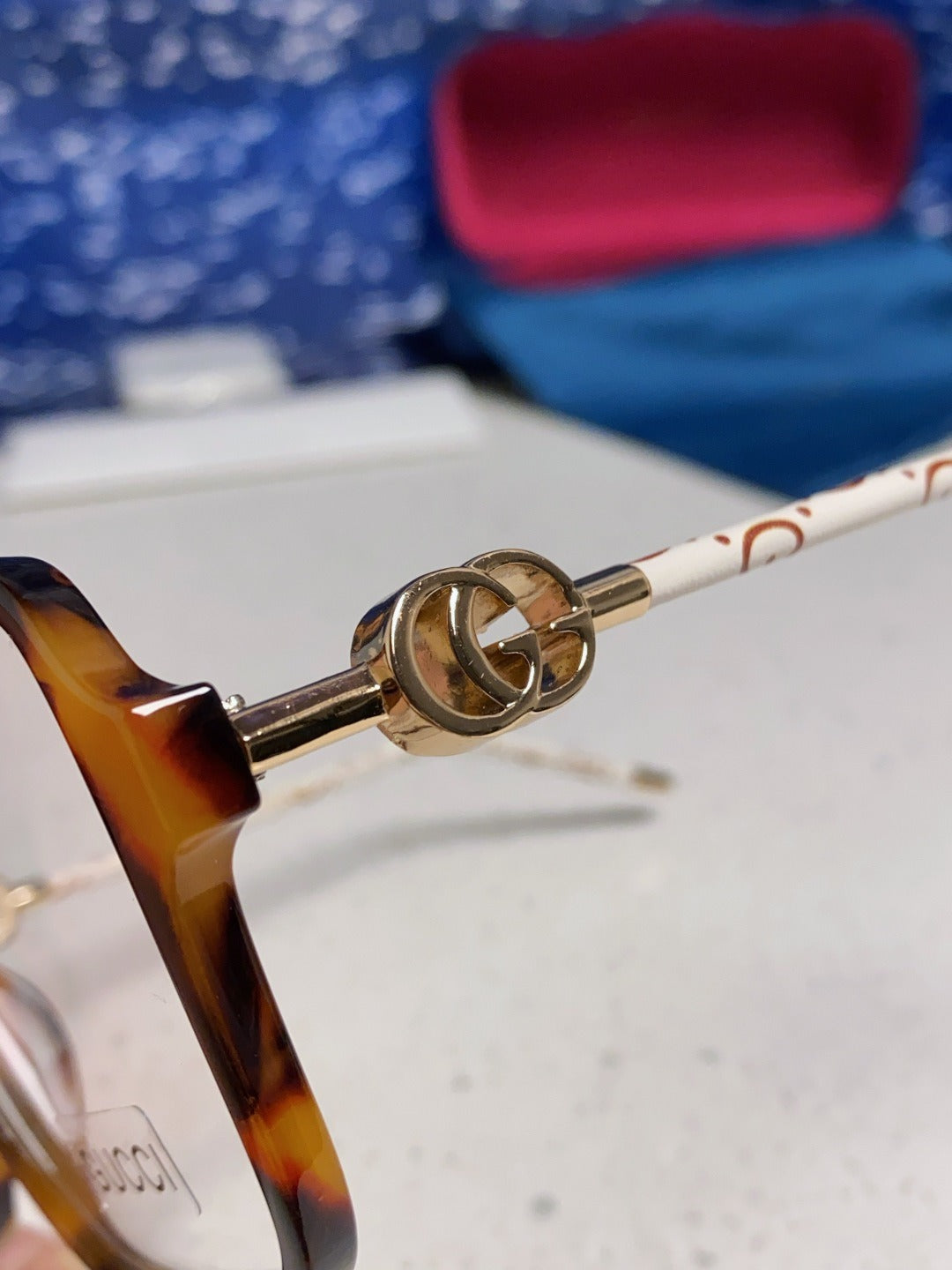Gucci Vintage-Finish Sunglasses