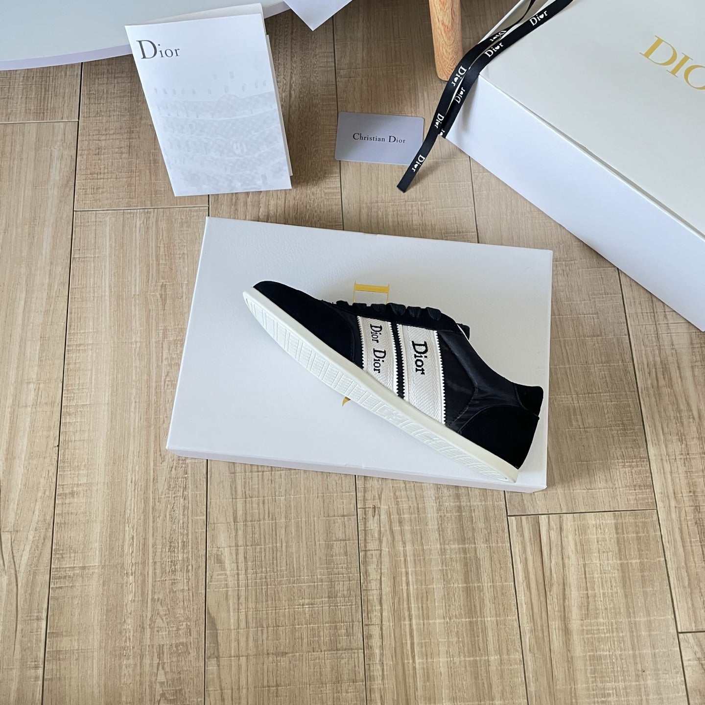 Dior Leather Vintage-Finish Sneakers